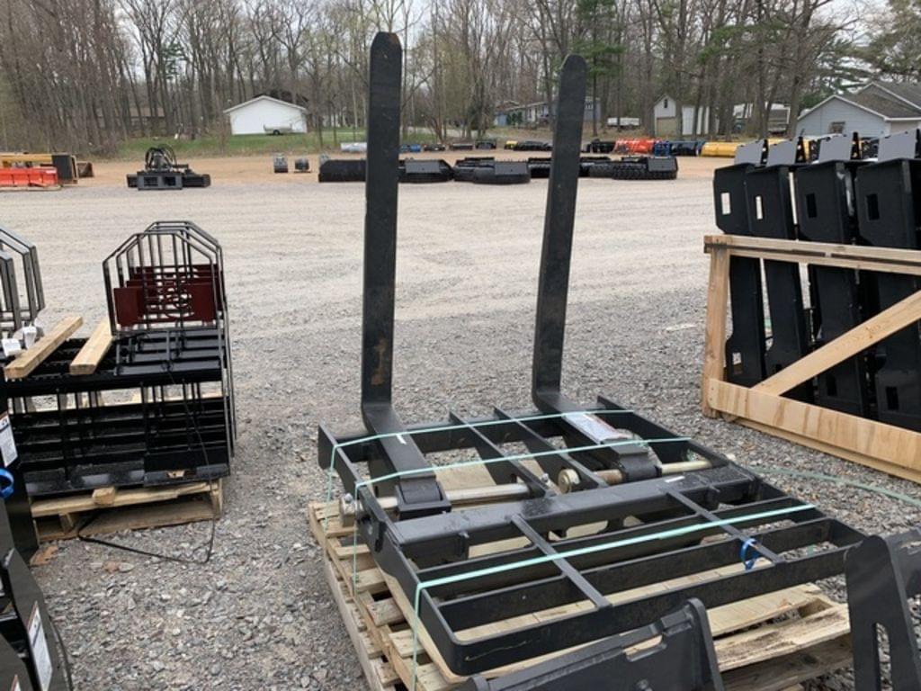 Image of Bobcat 44" Pallet Forks Image 0