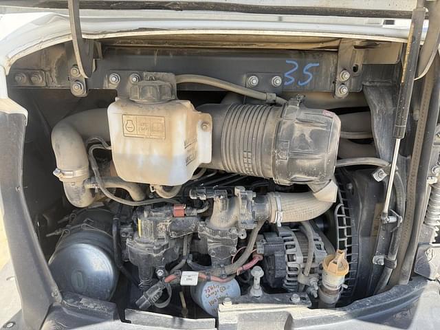 Image of Bobcat E35 equipment image 3