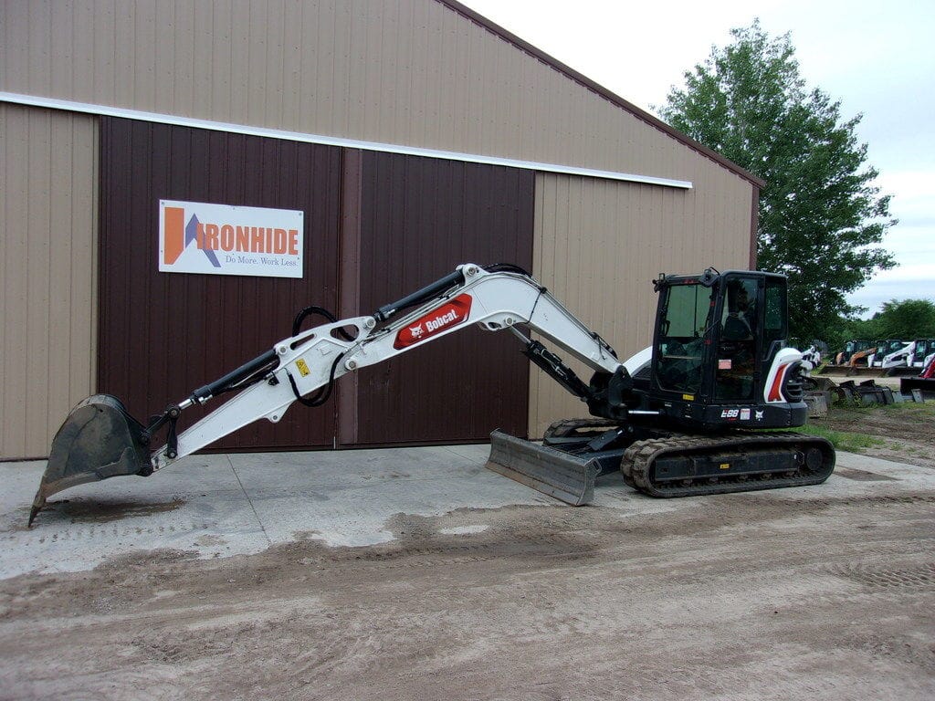 2022 Bobcat E88 Equipment Image0