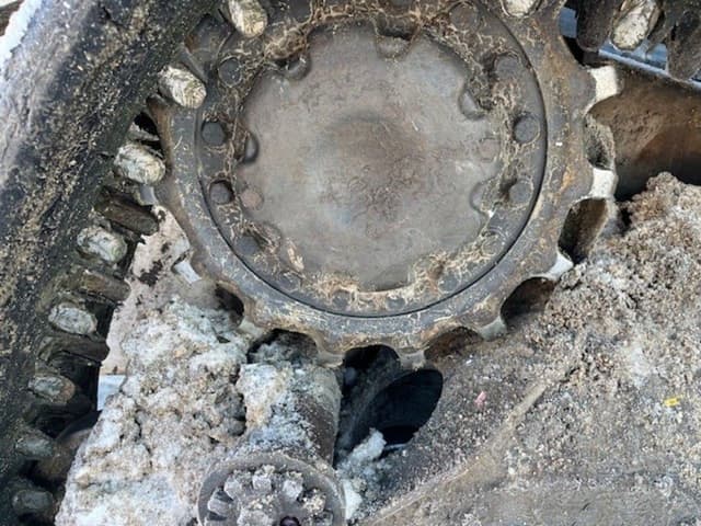 Image of Bobcat T66 equipment image 4