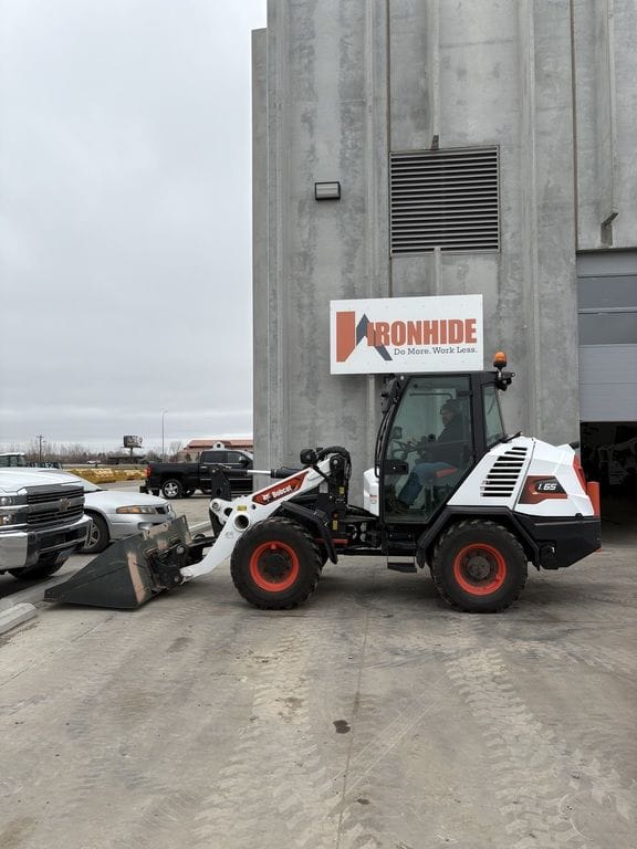 2022 Bobcat L65 Equipment Image0