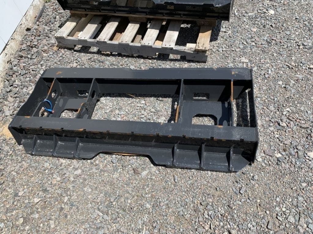 2022 Bobcat Pallet Fork Equipment Image0