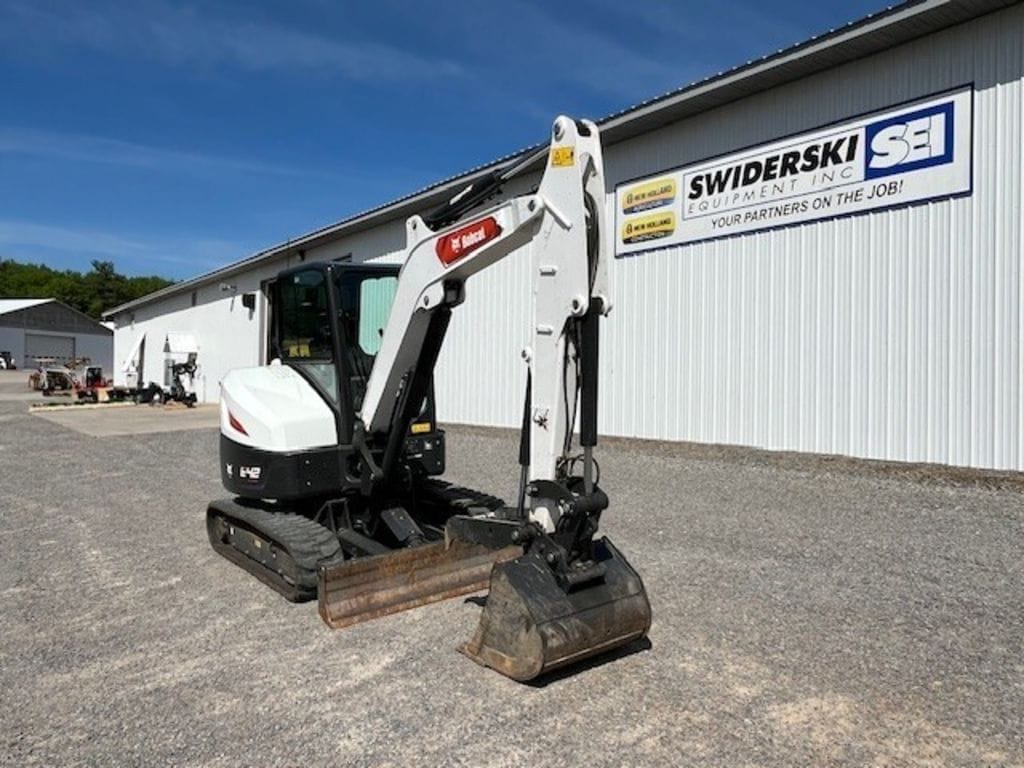 2022 Bobcat E42 Equipment Image0
