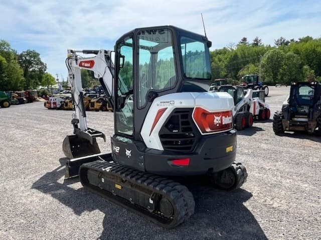 Image of Bobcat E42 equipment image 4