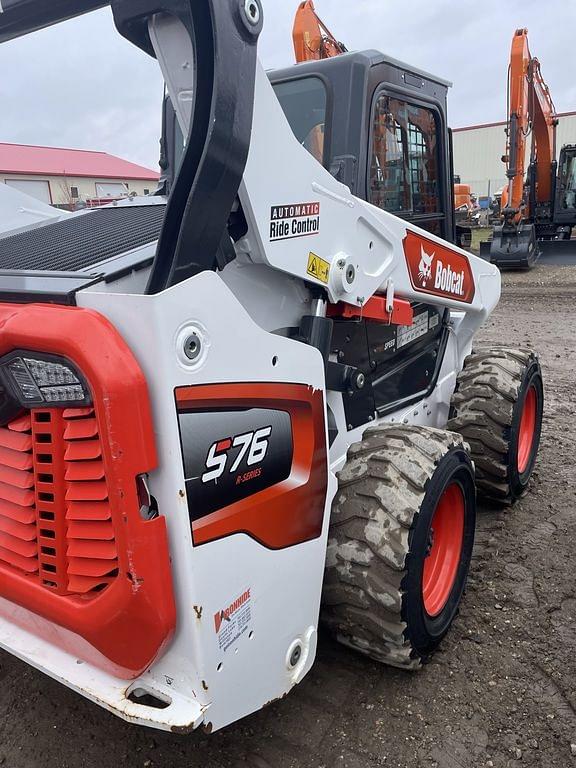 Image of Bobcat S76 equipment image 4