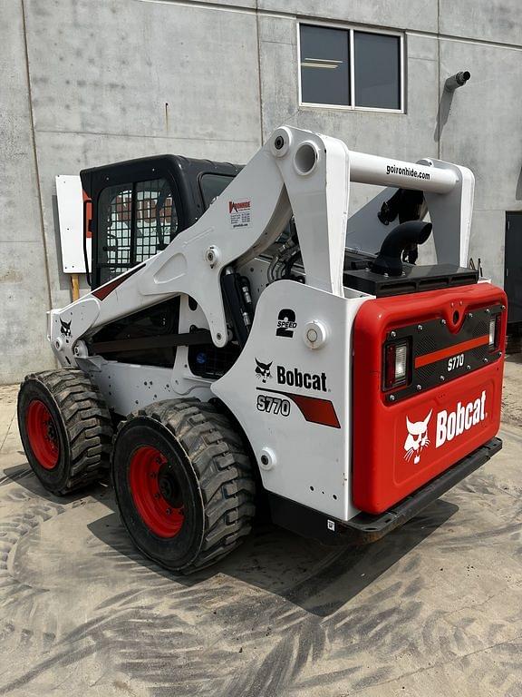 Image of Bobcat S770 equipment image 2