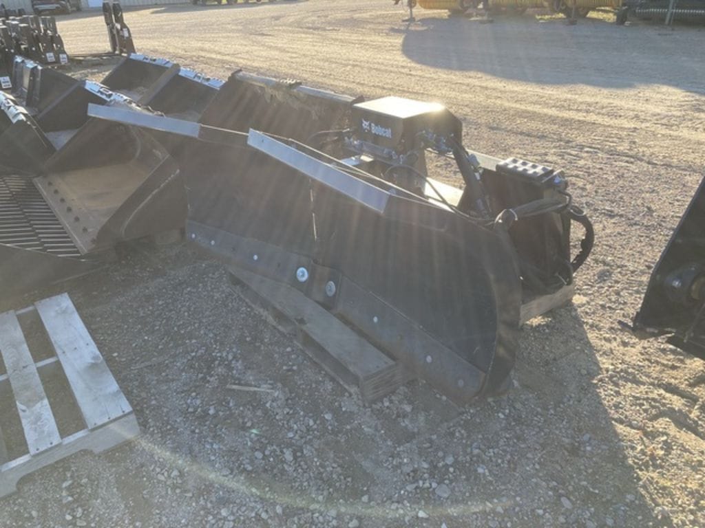 2022 Bobcat V-Blade 72 Equipment Image0