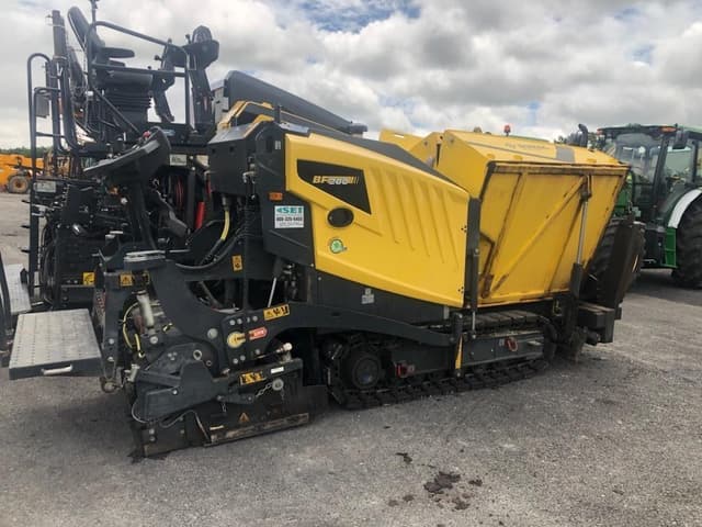 Image of Bomag BF200C-2 equipment image 3