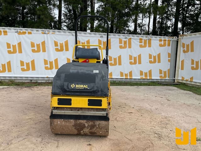 Image of Bomag BW900-50 equipment image 1