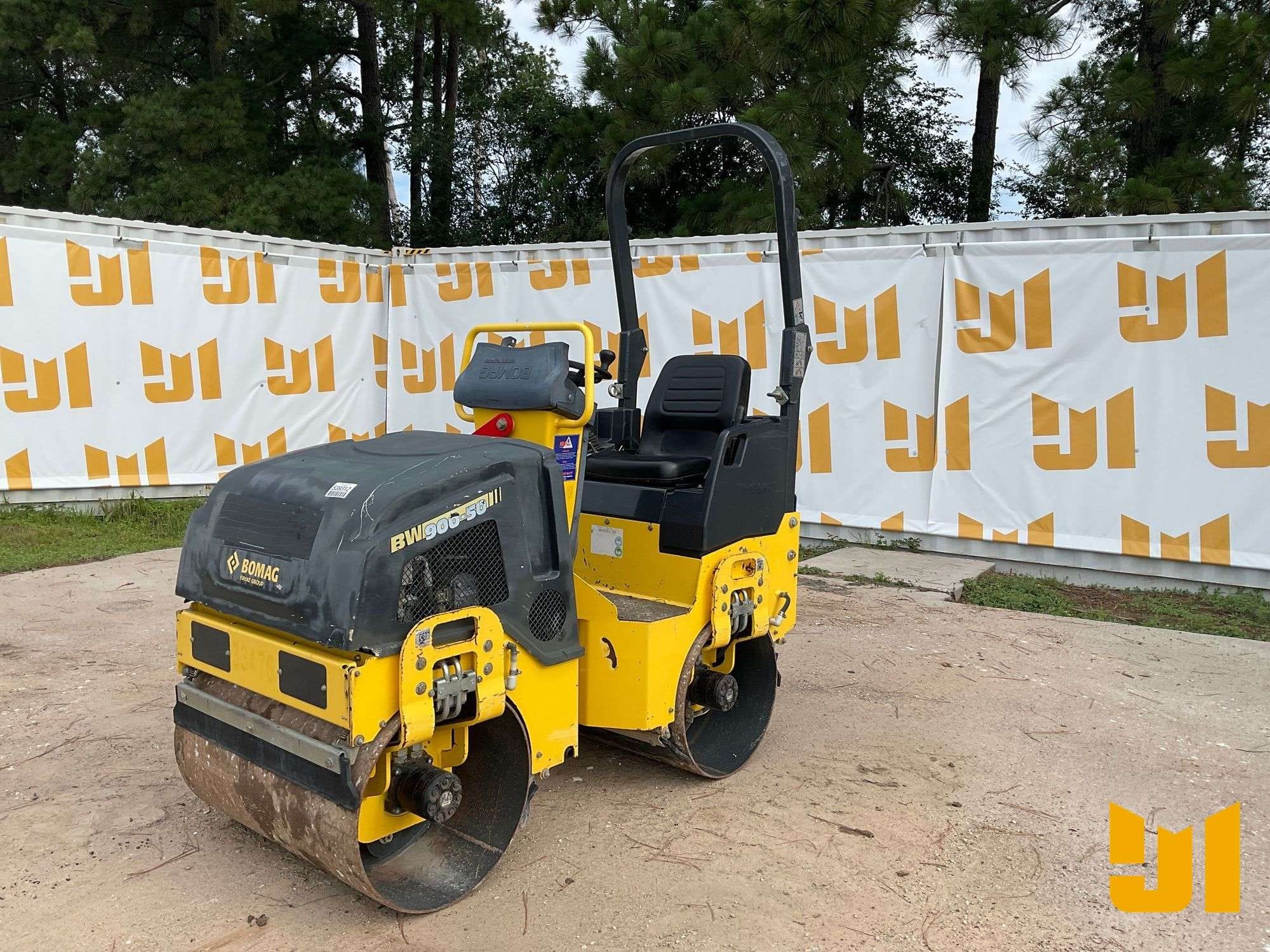 2022 Bomag BW900-50 Equipment Image0