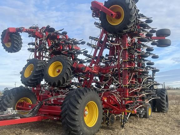 Image of Bourgault 3335 equipment image 4