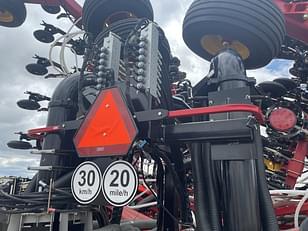 Main image Bourgault 3335 8