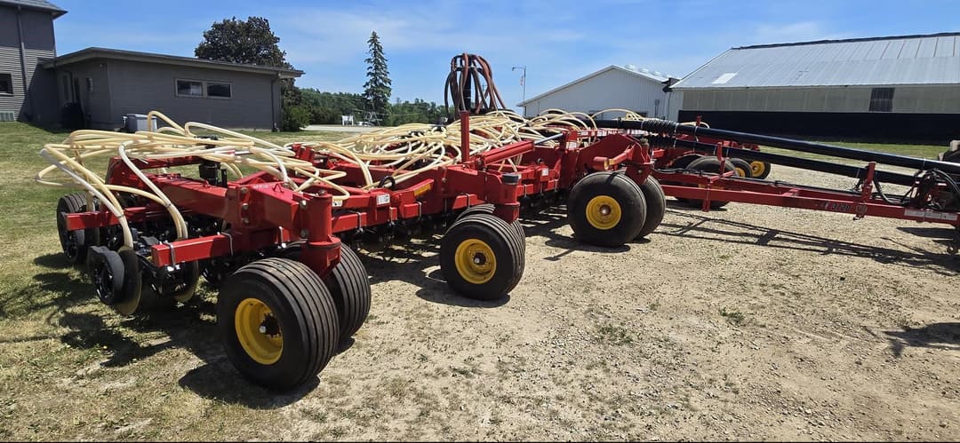 Image of Bourgault 3720 Primary image
