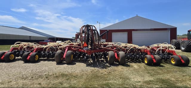 Image of Bourgault 3720 equipment image 3
