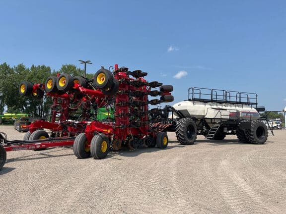 Image of Bourgault 3720 equipment image 1