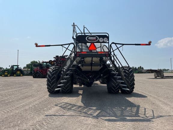 Image of Bourgault 3720 equipment image 4