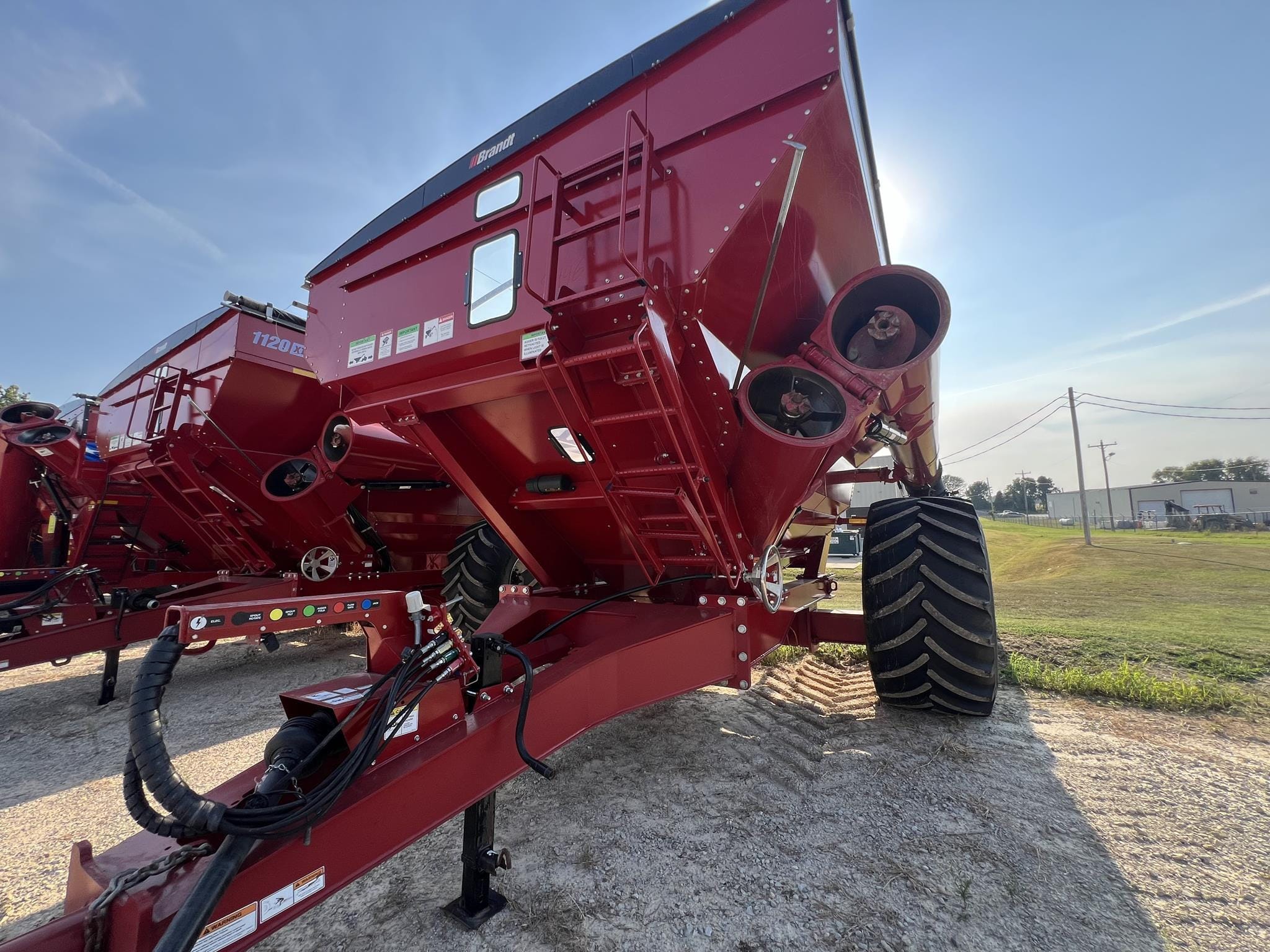 2022 Brandt 1120XT Equipment Image0