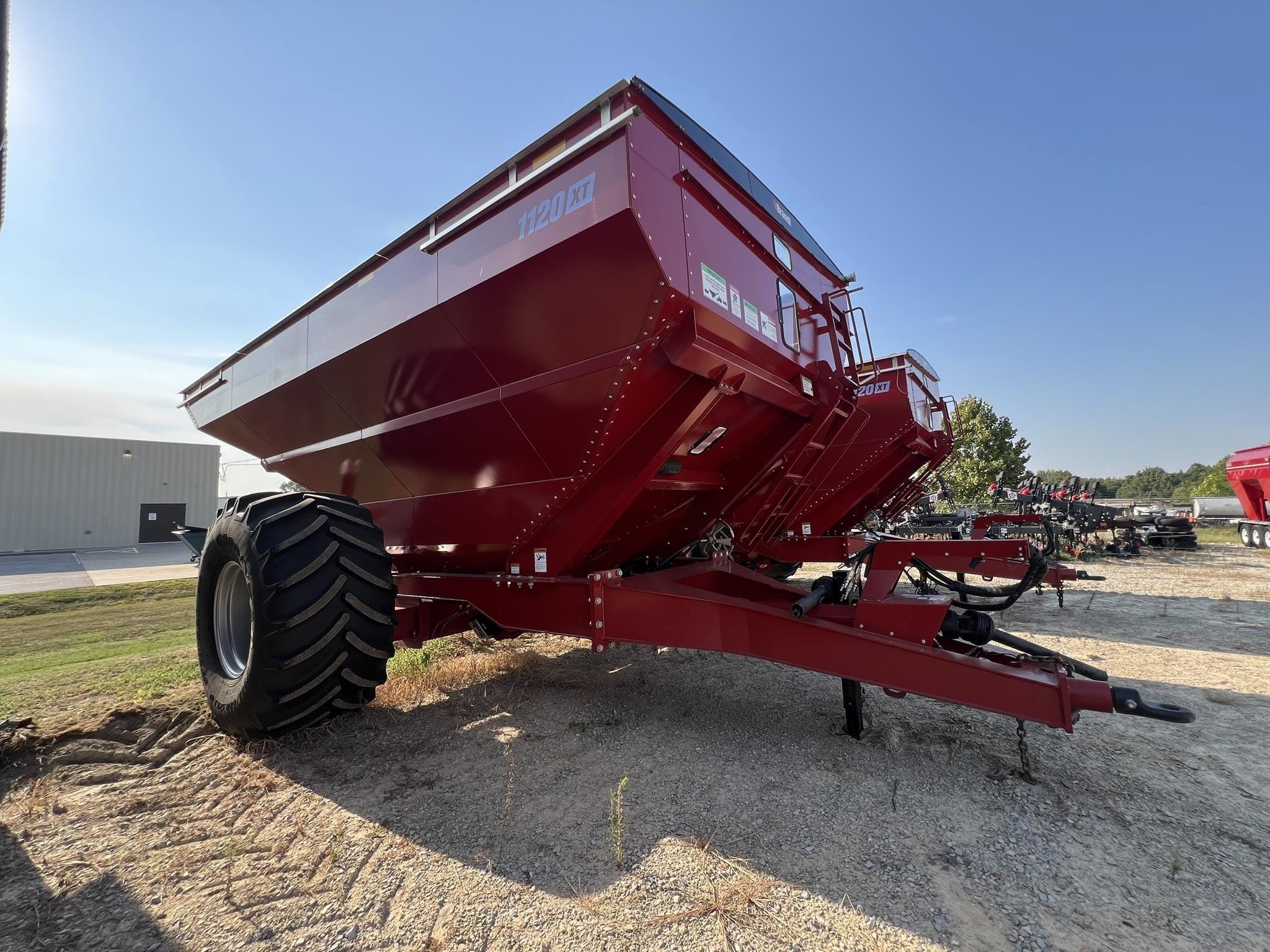 2022 Brandt 1120XT Equipment Image0