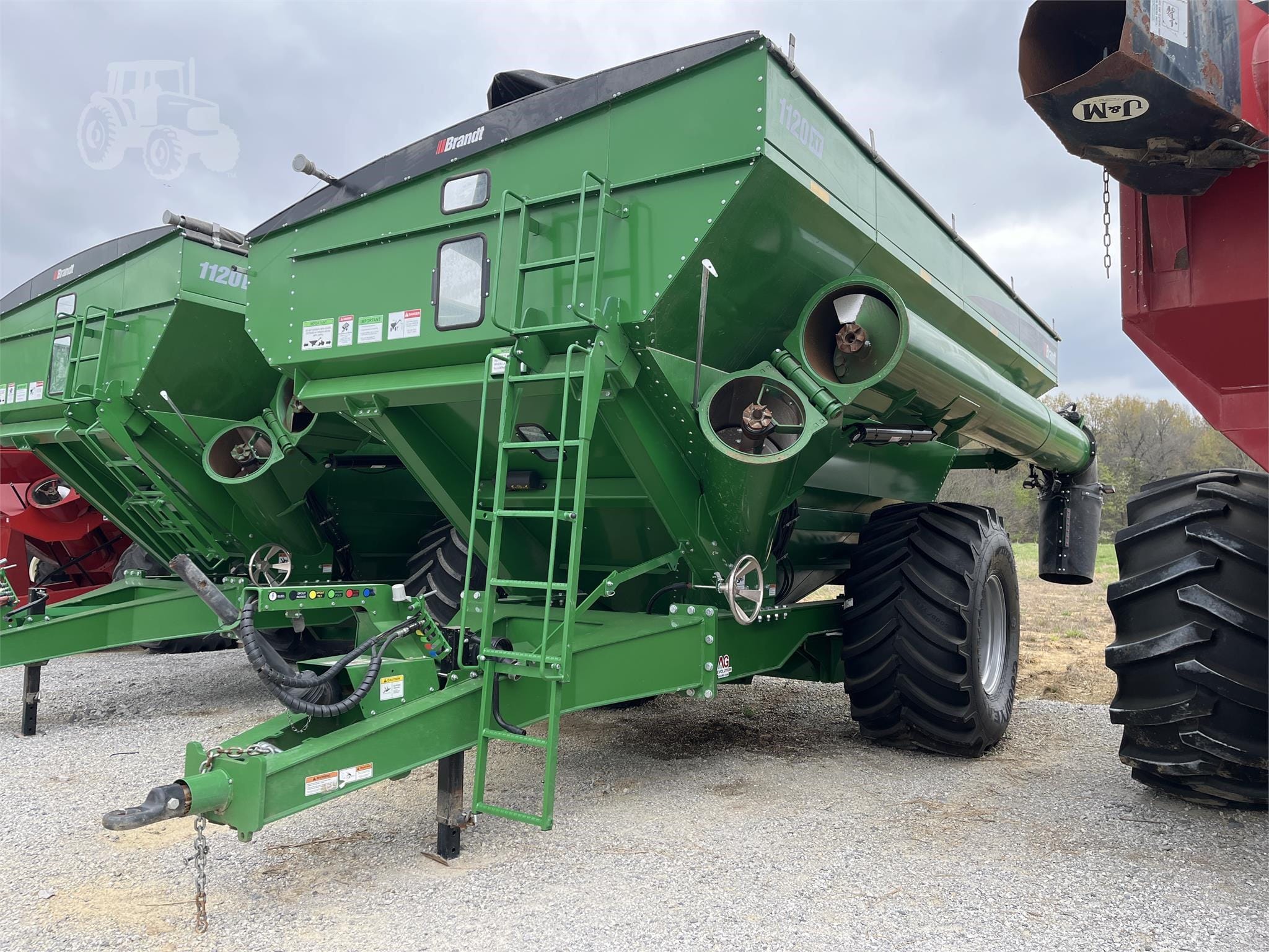 2022 Brandt 1120XT Equipment Image0