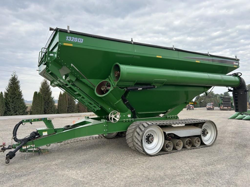 2022 Brandt 1320XT Equipment Image0