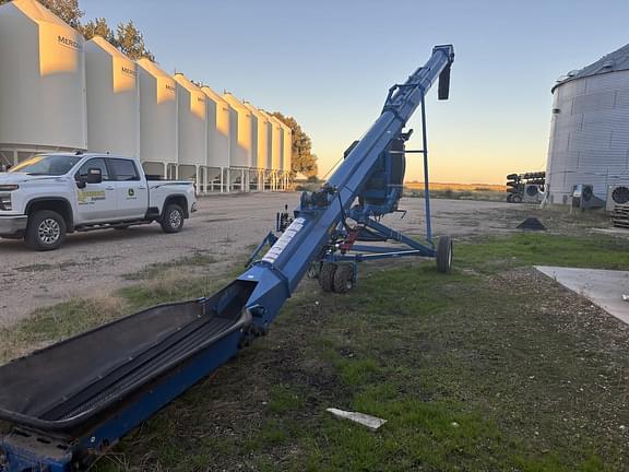 Image of Brandt GrainBelt 1547LP equipment image 2