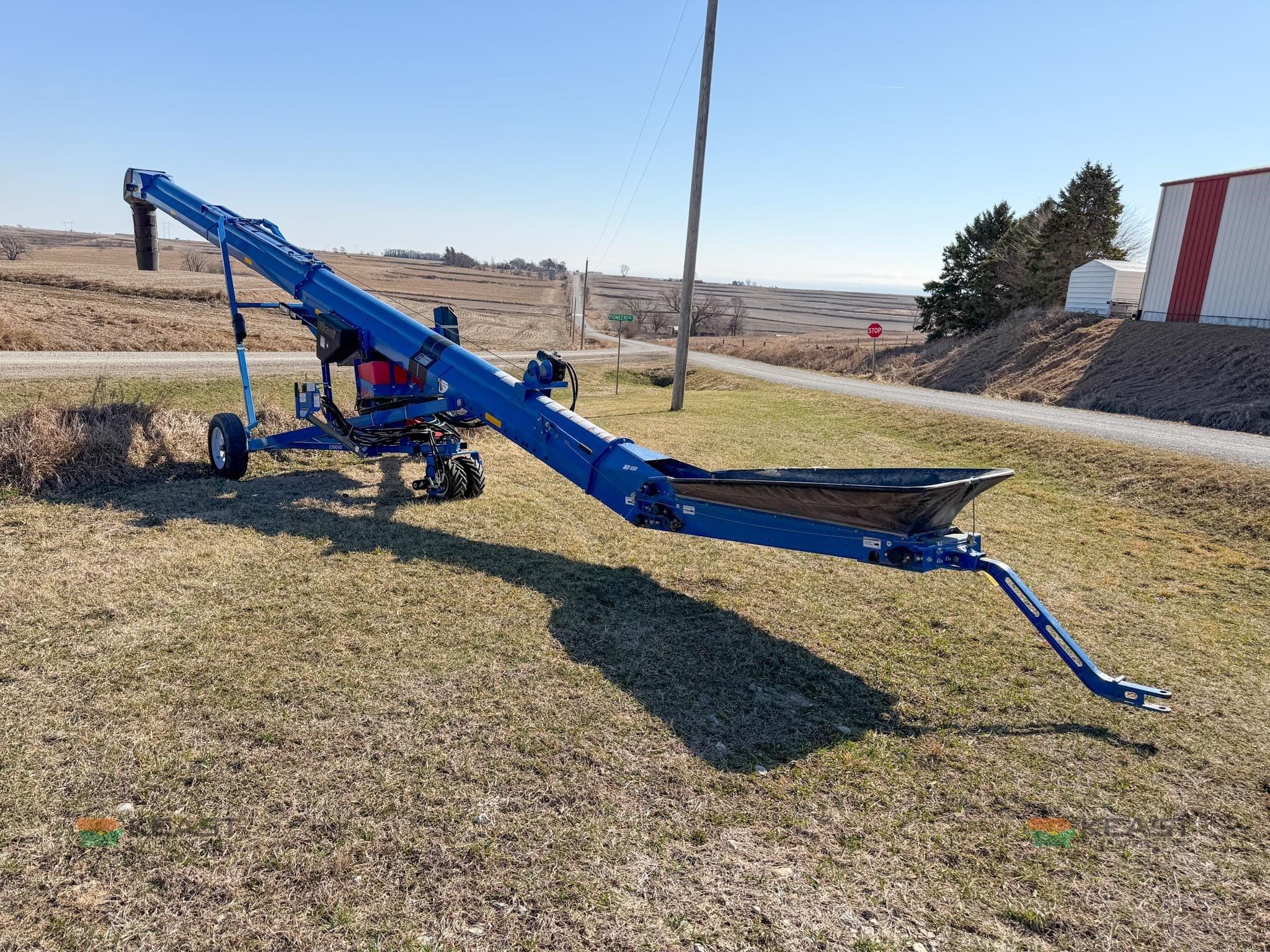 2022 Brandt 1547LP+ Equipment Image0