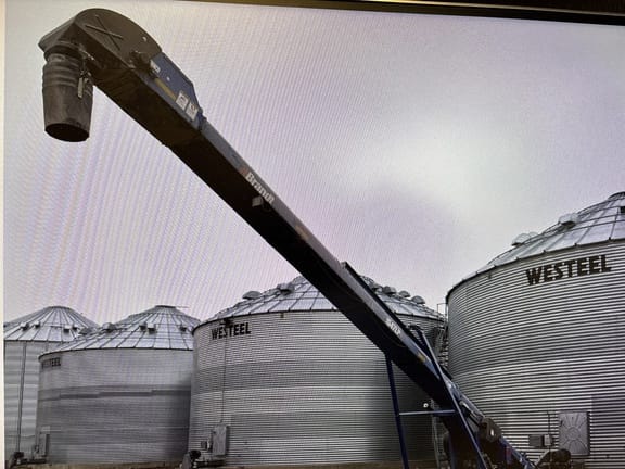 2022 Brandt GrainBelt 1547LP Equipment Image0