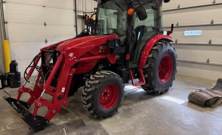 2022 Branson 5520Ch Equipment Image0