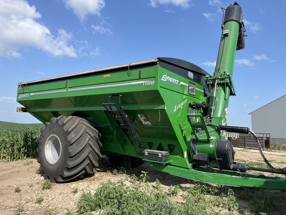 2022 Brent 1196 Equipment Image0
