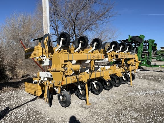 Image of Buffalo 6300 equipment image 1