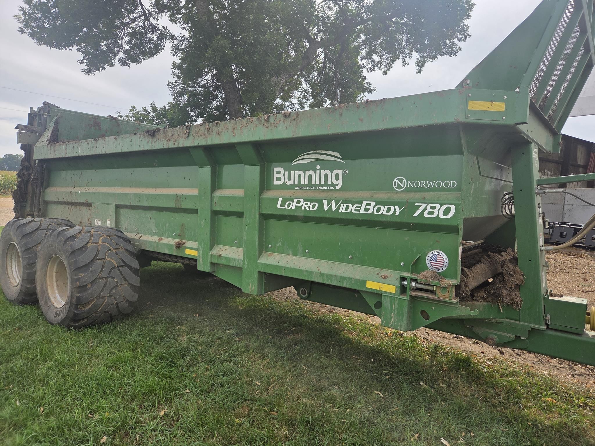 2022 Bunning LoPro Widebody 780 Equipment Image0