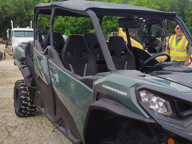 Image of Can-Am Commander Max 1000 DPS equipment image 1