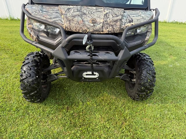 Image of Can-Am Defender XT HD10 6x6 equipment image 2