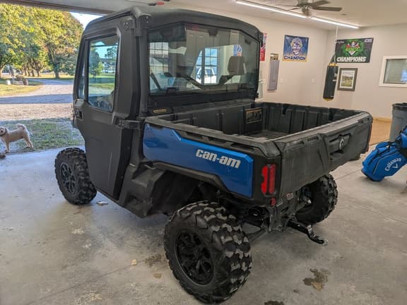 Image of Can-Am Defender Limited HD10 equipment image 3