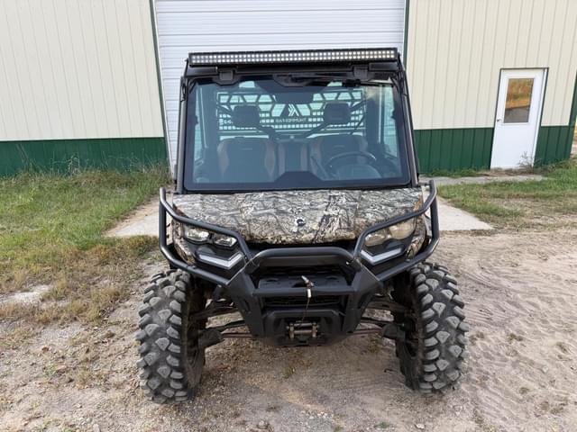 Image of Can-Am Defender Limited HD10 equipment image 1