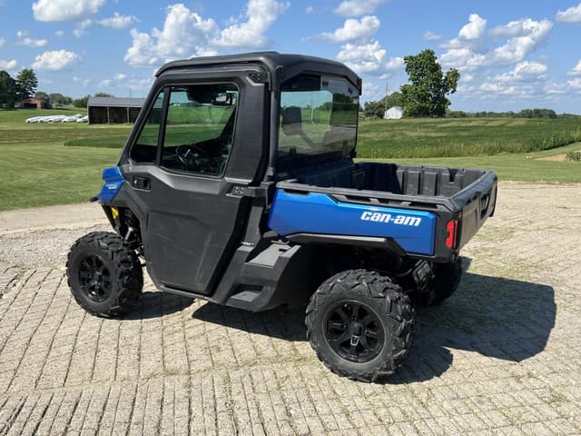 Image of Can-Am Defender Limited HD10 equipment image 3