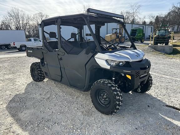 Image of Can-Am Defender Max HD7 equipment image 3