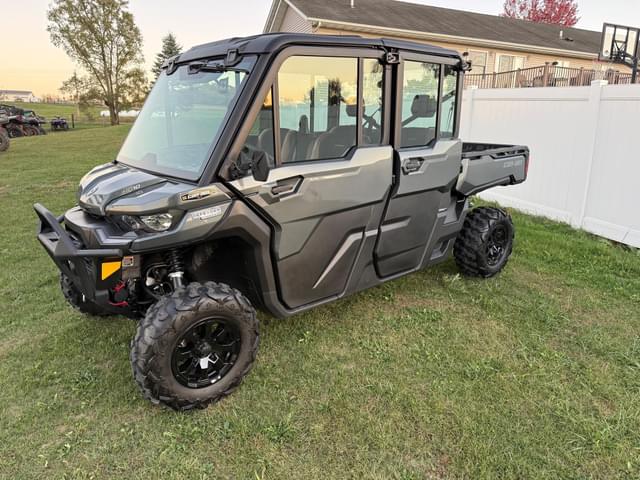 Image of Can-Am Defender MAX Limited HD10 equipment image 1