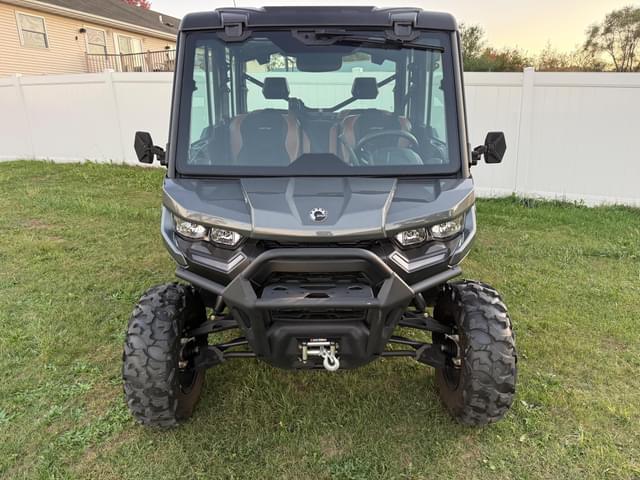 Image of Can-Am Defender MAX Limited HD10 equipment image 3