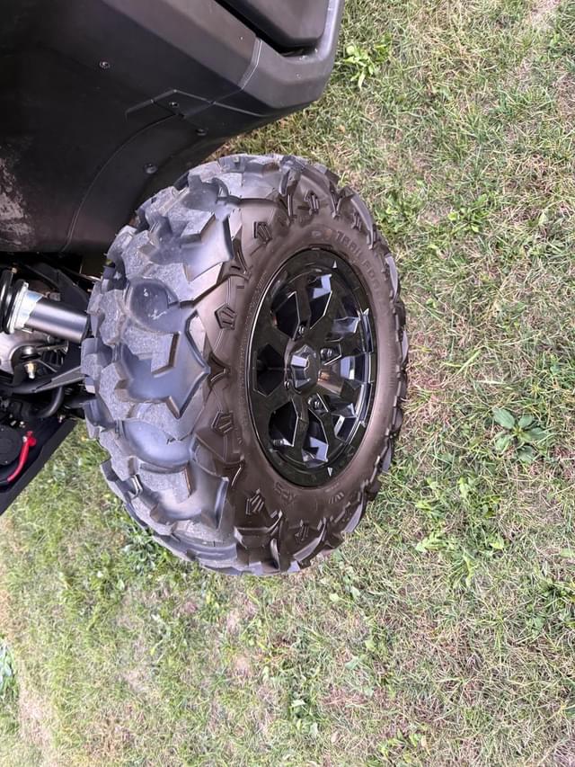 Image of Can-Am Defender MAX Limited HD10 equipment image 4