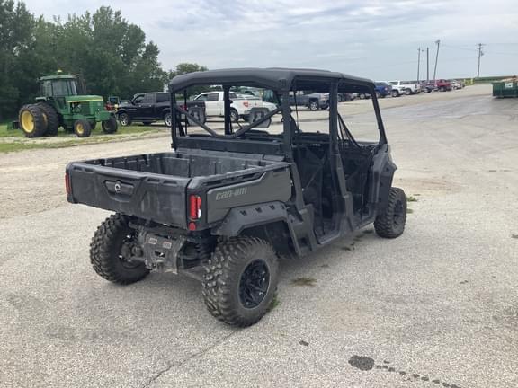 Image of Can-Am Defender XT equipment image 4