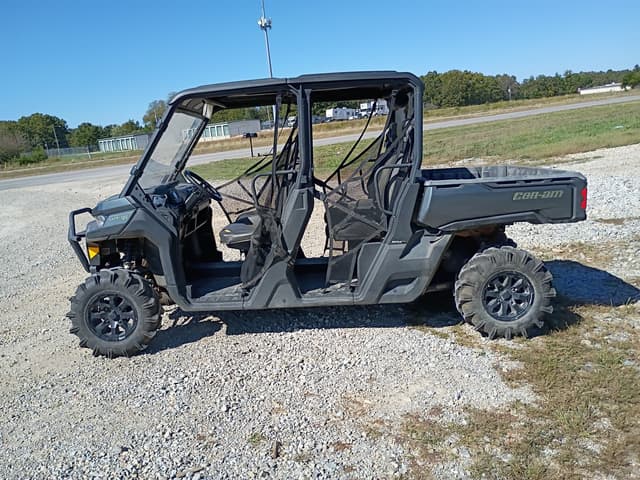 Image of Can-Am Defender HD10 equipment image 2