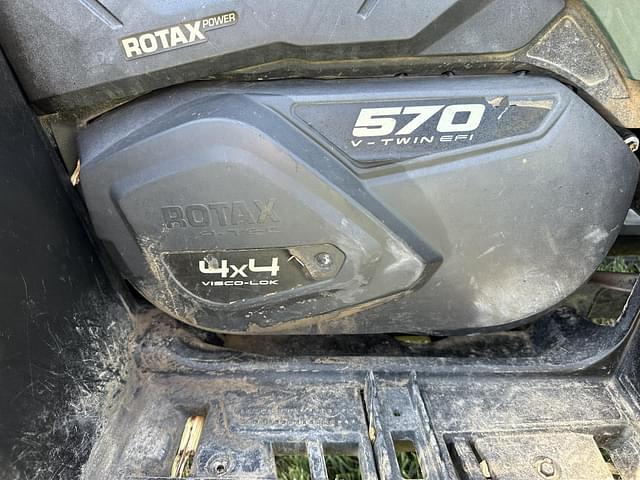Image of Can-Am Outlander 570 equipment image 2