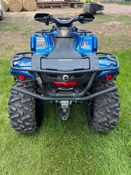 Image of Can-Am Outlander 570 equipment image 1