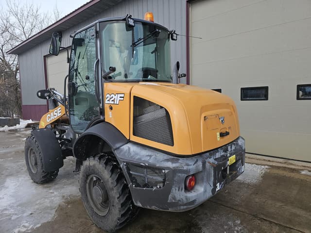 Image of Case 221F equipment image 4