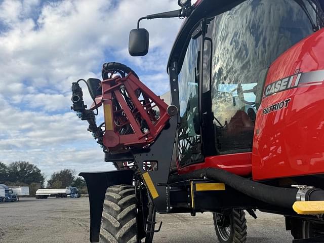 Image of Case IH Patriot 4440 equipment image 4