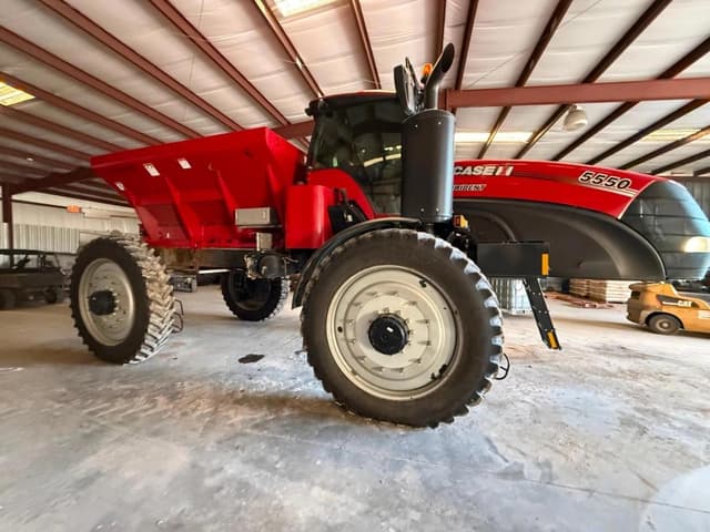 Image of Case IH 5550 Trident equipment image 3