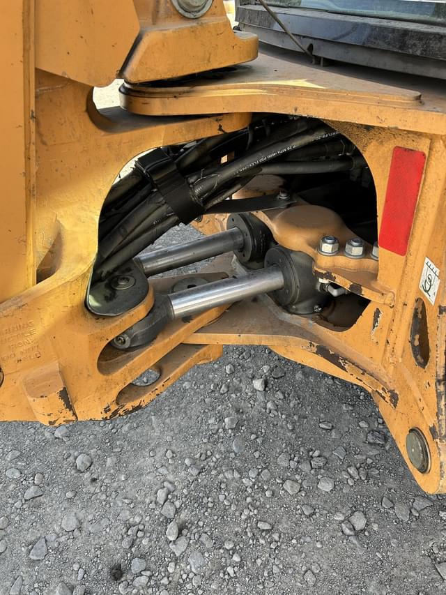 Image of Case 580 Super N equipment image 3