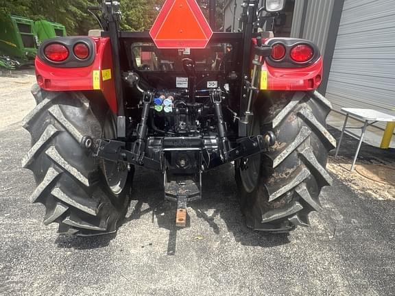 Image of Case IH Farmall 75A equipment image 4