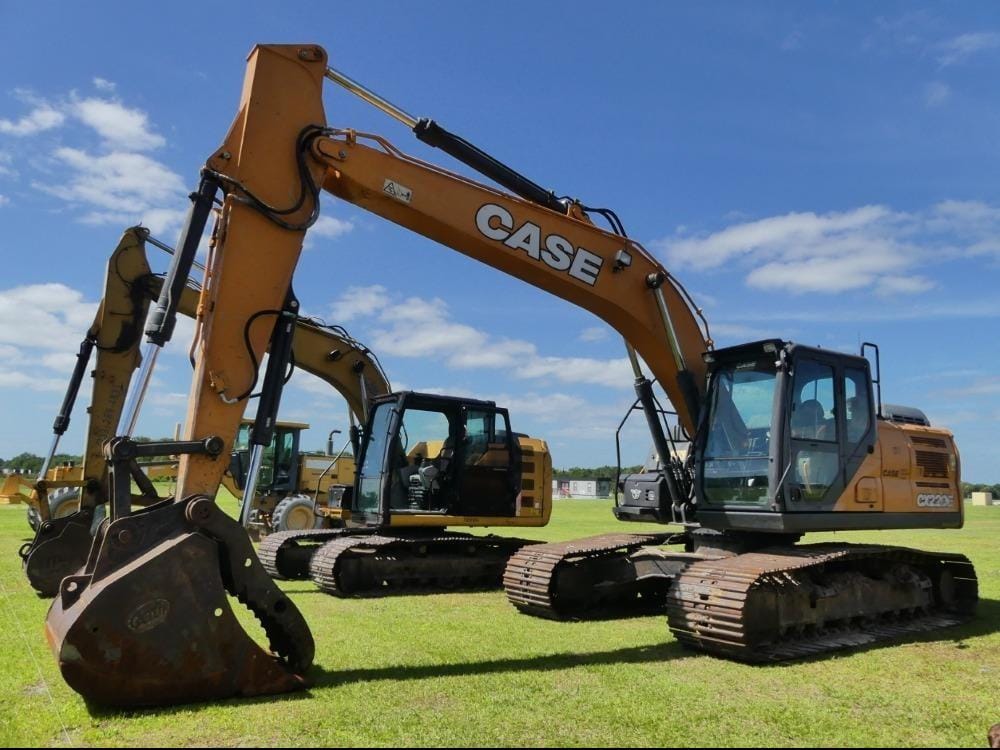 2022 Case CX220E Equipment Image0